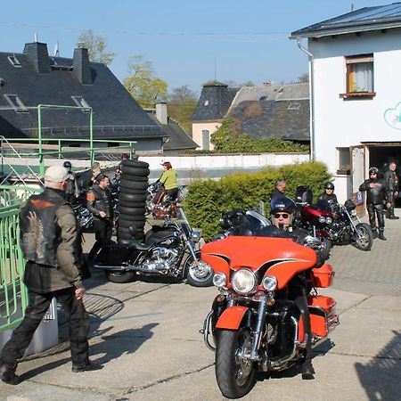 Hotel-Gasthof Zur Krone Saalburg Luaran gambar
