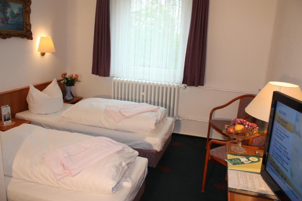 Hotel-Gasthof Zur Krone Saalburg Bilik gambar