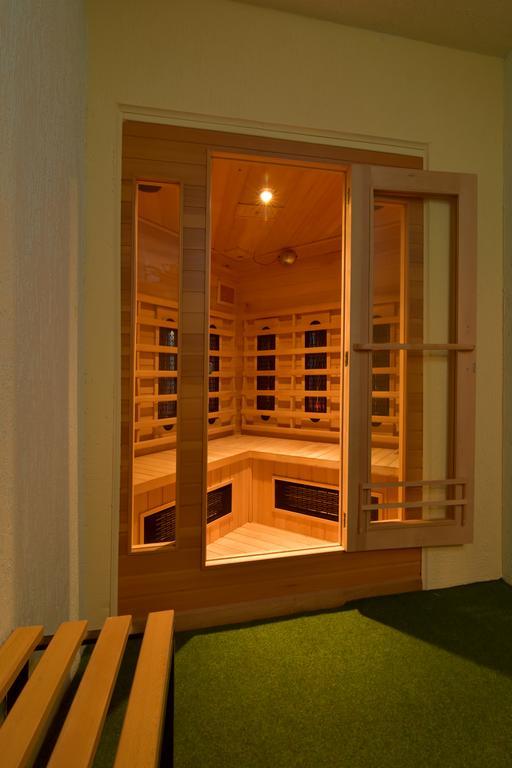 Hotel-Gasthof Zur Krone Saalburg Luaran gambar